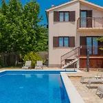 Villa Ivka-omis By Guide *
