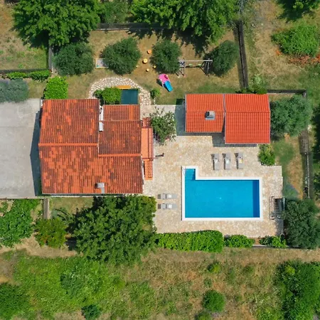 Villa Ivka-omis By Guide