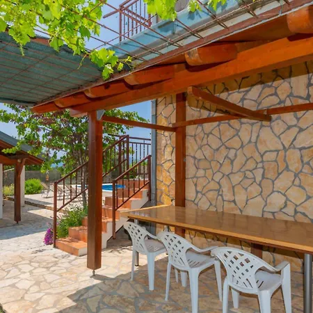 Villa Ivka-omis By Guide