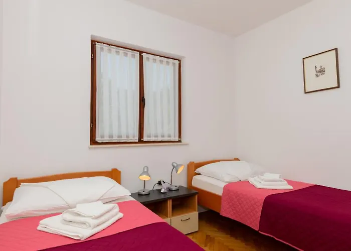 Villa Ivka-omis By Guide *